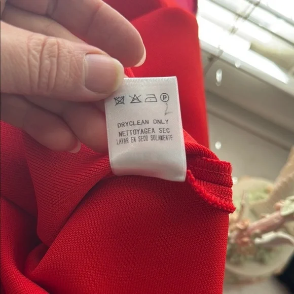 Red Asymmetrical Backless Bodycon Dress - Picture 5 of 6